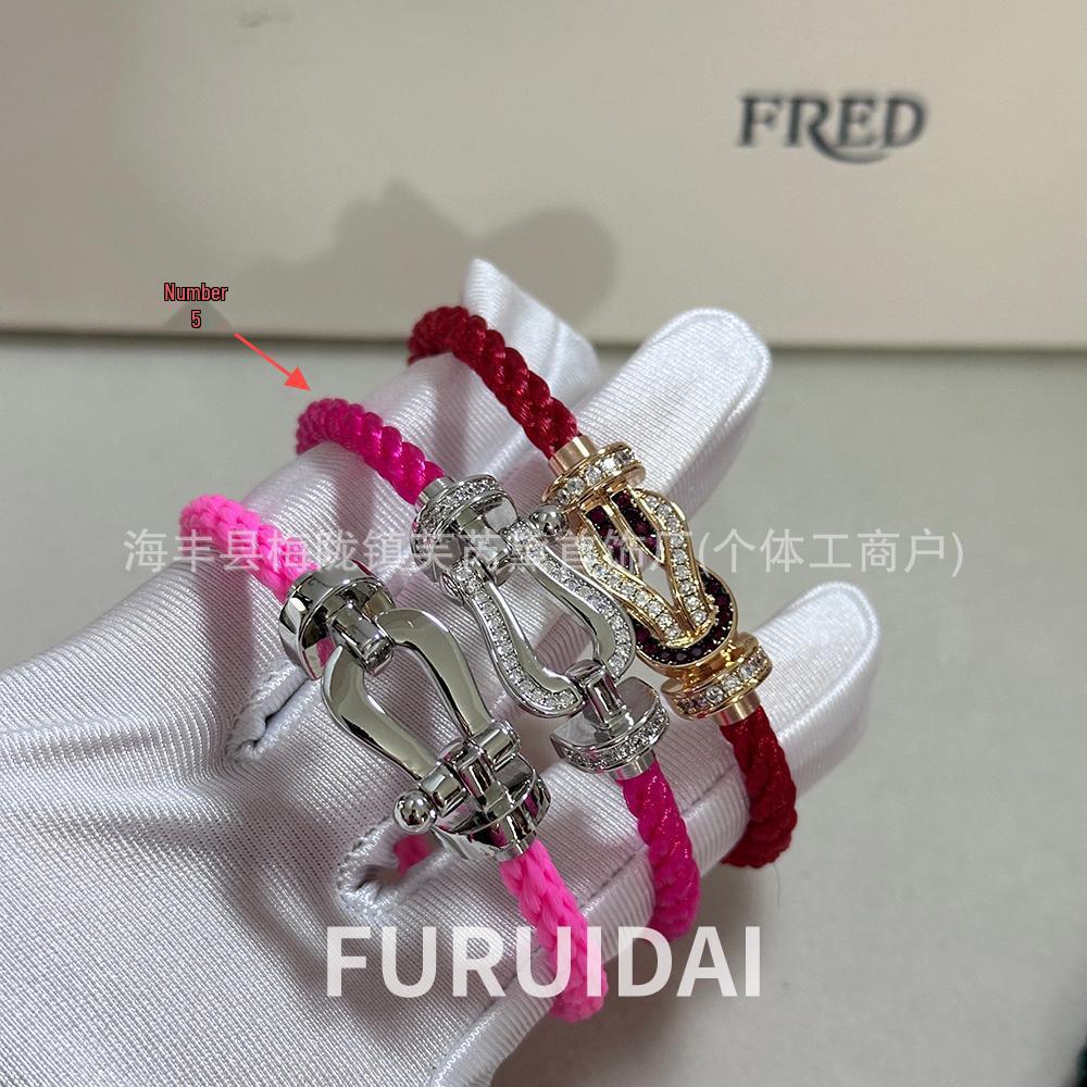 Fei Family Year of the Horse Diamond Horseshoe Buckle 8-Shaped Bracelet - Unisex, Versatile DIY Hand Rope for Couples Total Length 17CM золотой