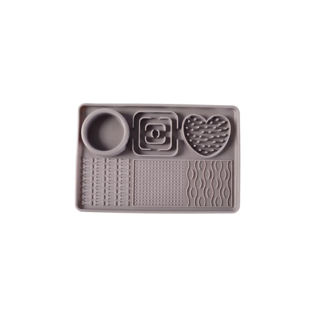 Slow Feeder Dog Bowl Mat Silicone Pet Feeding Tray Non Slip Durable Design for Preventing Choking and Promoting Healthy Eating Habits