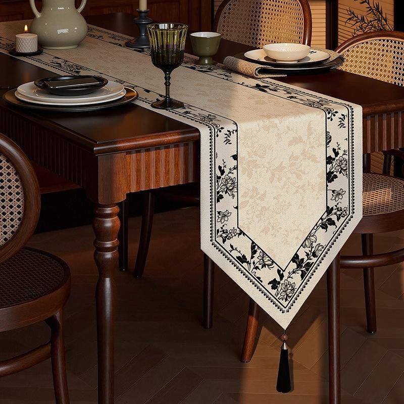 French Pastoral Style Table Flag Luxurious Retro Tassel Table Runner Suitable for Dining Tables TV Cabinets and Side Tables Middle Decorative Banner