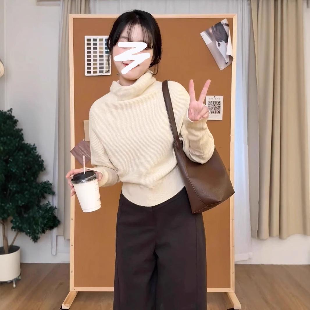 

Chic Women s Knitted Turtleneck Batwing Sleeve Sweater - Autumn/Winter Recommendation Large чорний