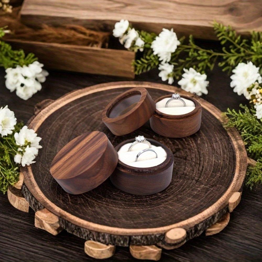 Runde Ringbox aus schwarzem Nussbaumholz, Tragbare und handliche Schmuckaufbewahrungsbox, Kann mit Worten auf der Verlobungsringbox graviert werden. Valentinstag