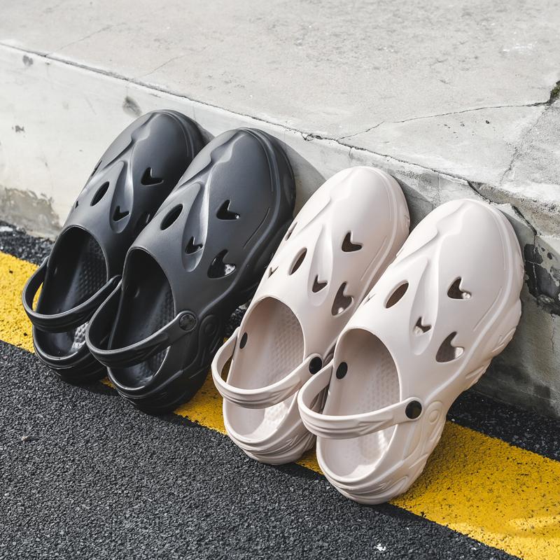 Fashion Clogs Men Sandals Light EVA Summer Outdoor Foam Hole Shoes Breathable Garden Shoes Platform
