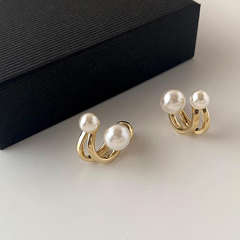 Fashion Imitation Pearls Flower Stud Earring for Women Girls Sweet Korean Earring Summer Jewelry Gift