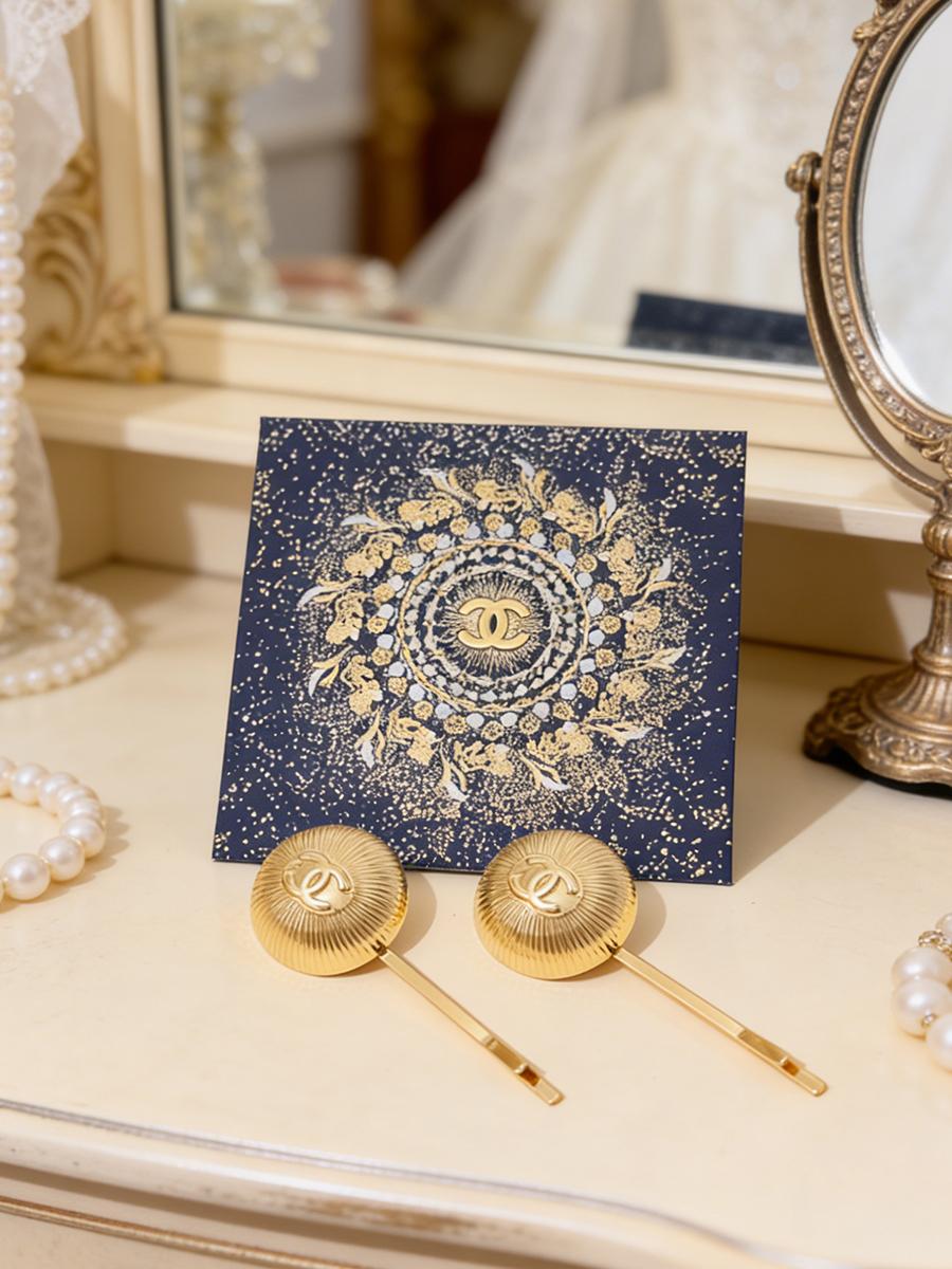 CHANEL Beauty Accessories 2Pcs Vintage Gold