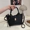 Large-capacity bags women's spring and summer versatile new casual messenger bags are now popular bucket bags