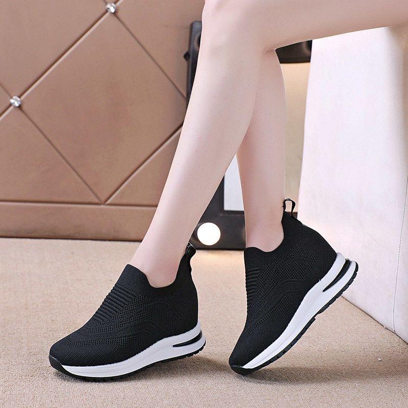 2025 Women's Thick Soled Sports Shoes Spring New Mesh Breathable Casual Shoes Fashionable Height Increasing Travel Shoes
