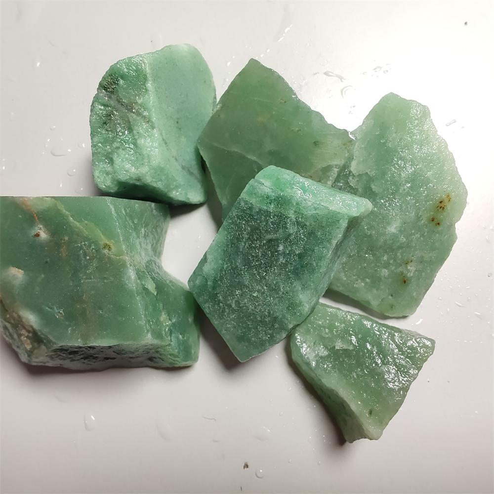 Natural Gerrn Aventurine Crystal Quartz Fengshui Healing Stone Gem Stone Home Christmas Decoration Stone DIY Crafts Jewelry
