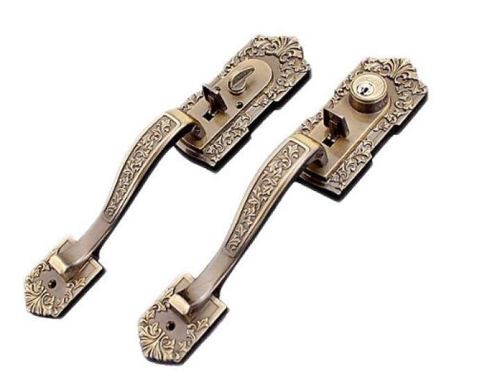 

High Logic Ancient Thumb Latch 5 Keys NP-701