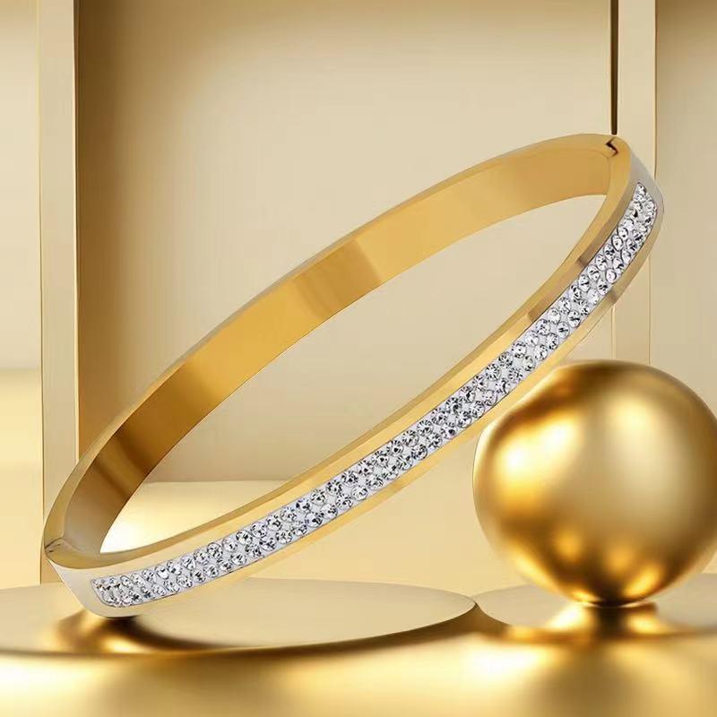 Bracelet de Luxe en Acier Inoxydable pour Femme: Titane Électroplaqué, Sertissage Diamants Complet, Style Européen-Américain