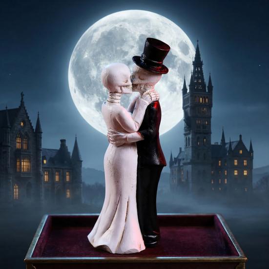Kissing Skeleton Couple Figurine Wedding Skull Bride And Groom Sculpture Day of The Dead Gothic Resin Statue for Halloween Home Decor