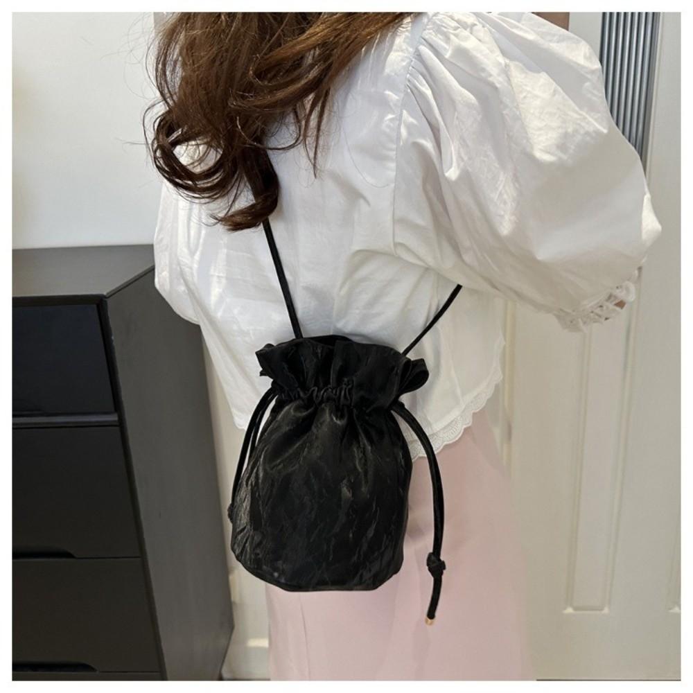 Schoolbag Women's Fashion Casual Drawstring Bag Large Capacity Solid Color Crossbody Bag Versatile Shoulder Bag