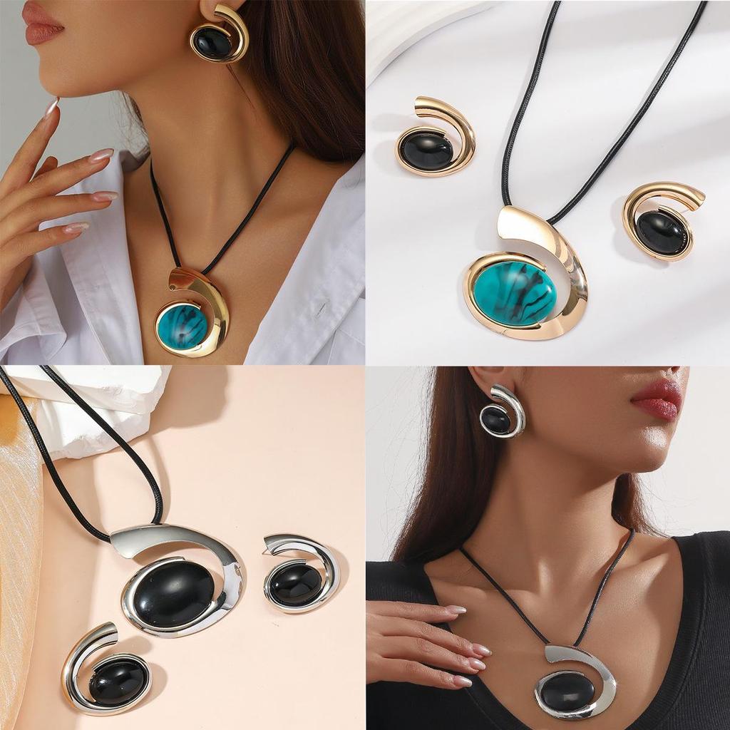 Retro Turquoise Gold Dangle Earrings: European-American Fashion Statement Set