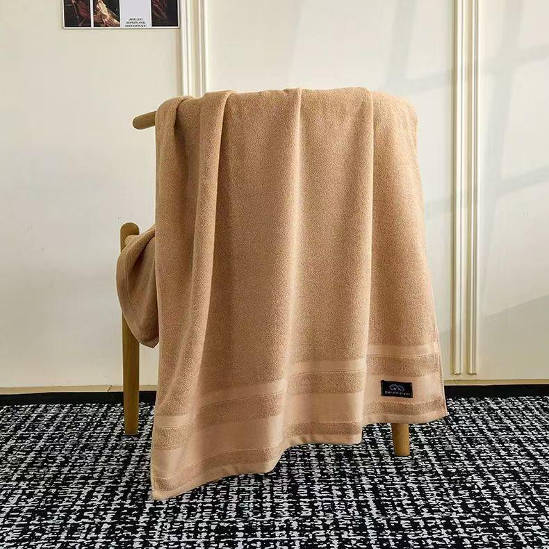 Luxurious Five-Star Hotel Bath Towel: Thick, Absorbent, Enlarged, Pure Cotton for Men & Women (Winter Edition)