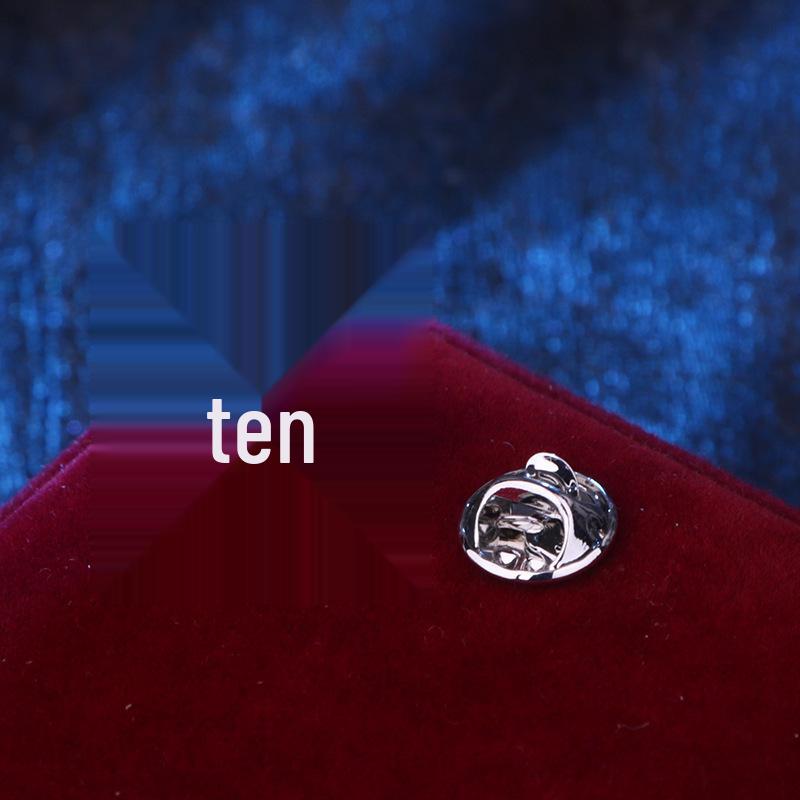 Harajuku Poker Series Card Brooch: Spade, Club, Diamond, Heart Metal Lapel Pin Accessory