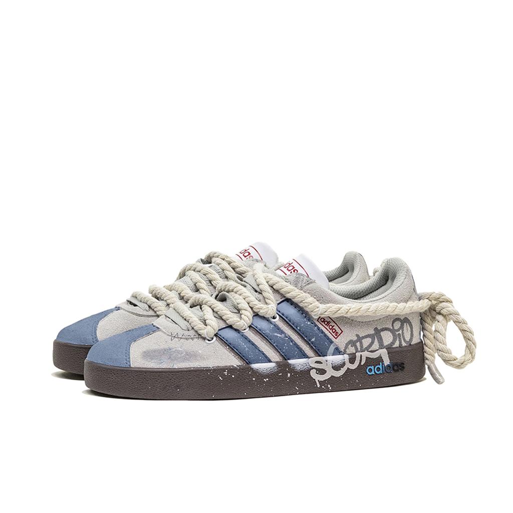 adidas VL COURT 2.0 Da Vinci, Box, Blau Mode Dämpfung Niedrig geschnitten Skateboard-Schuhe Unisex Blau Grau HQ1802(TeamM-S-BOX)