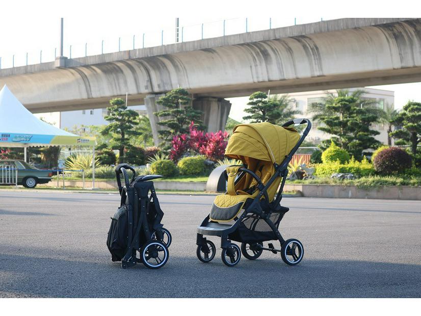 BB Leichter Kinderwagen: Ein-Knopf-Faltung, Stoßdämpfend, Verstellbarer Sitz zum Sitzen oder Liegen.