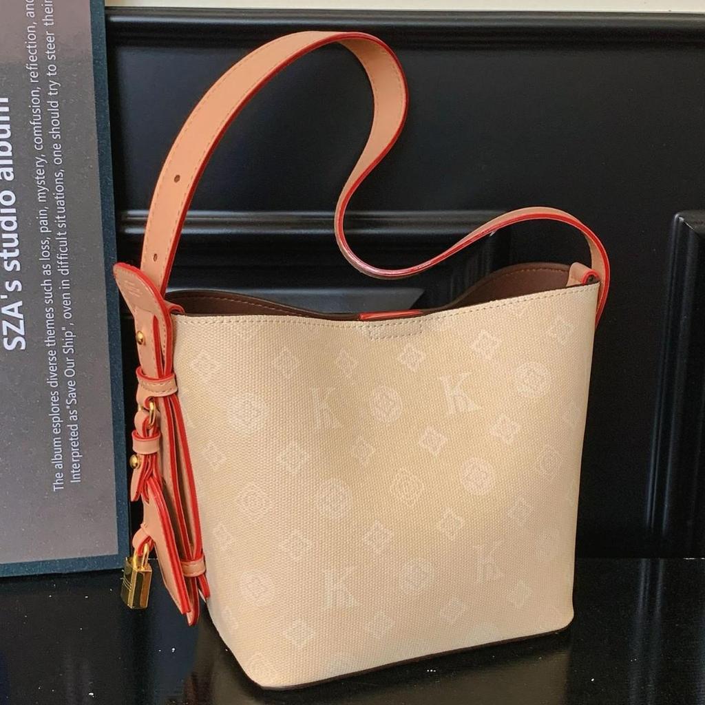 2026 Women's Spring Monogram Shoulder Bag: High-End Fashion & Versatile Handbag
