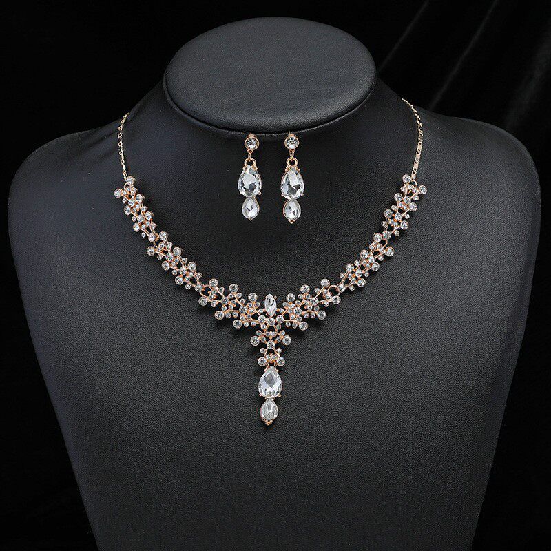 

European and American Pearls Necklace and Earrings Suite Women s Fashion Elegant Best Selling Alloy Water Drop-Shaped Flower Bridal Gown Stylish Simple Gold Style