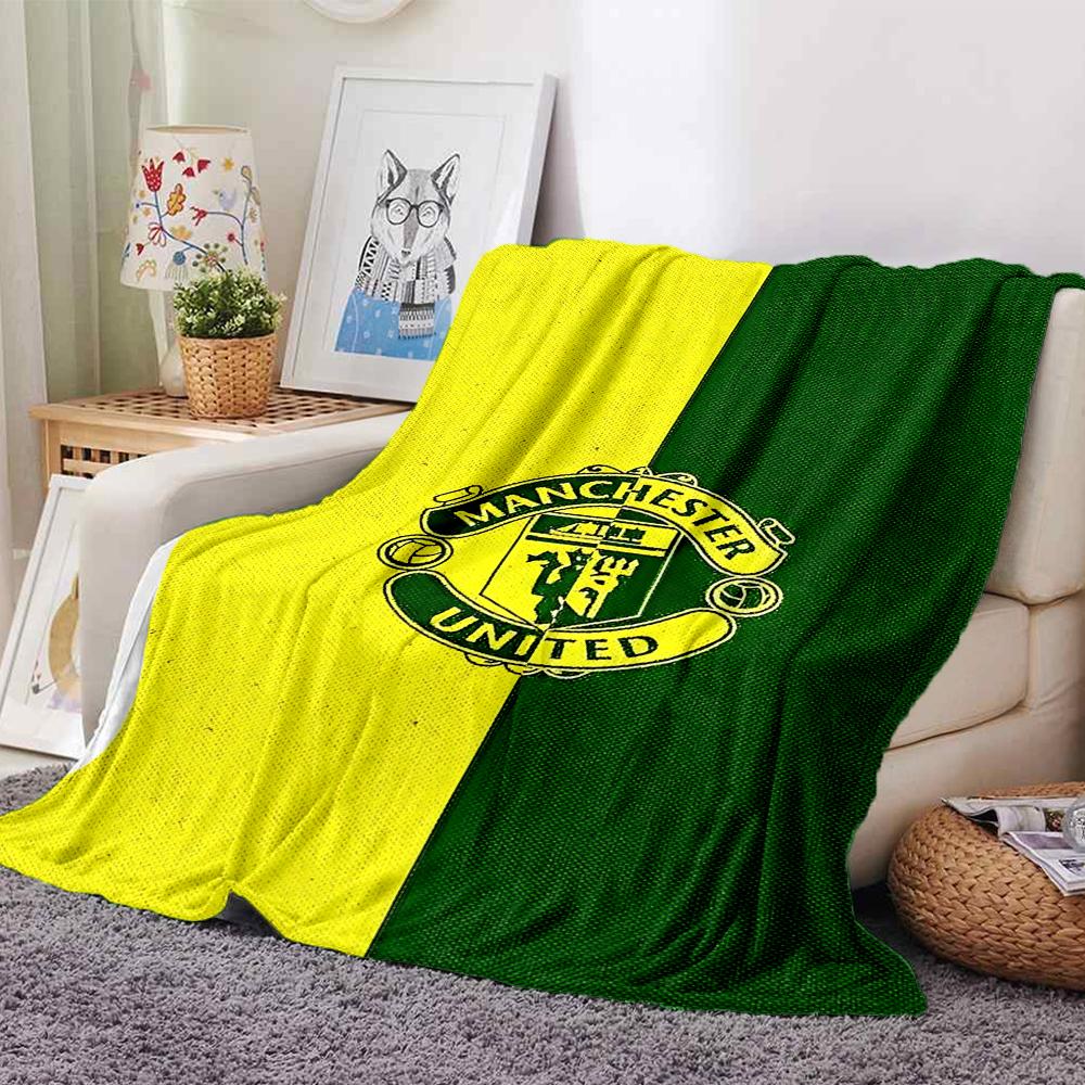 Manchester Crest Blankets Flannel Printed Breathable Warm Throw Blanket for Home Office Bedspreads 0708a10