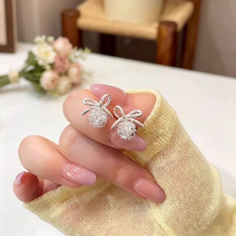 Silver needle super flash zircon bow stud earrings light luxury high sense exquisite earrings fashion sweet wind show face small earrings