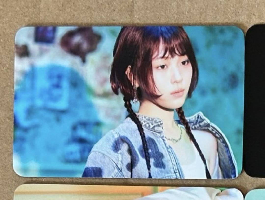 

[Б/У] itzy Рюджин GWBG лимитированная предзаказная фотокарточка B