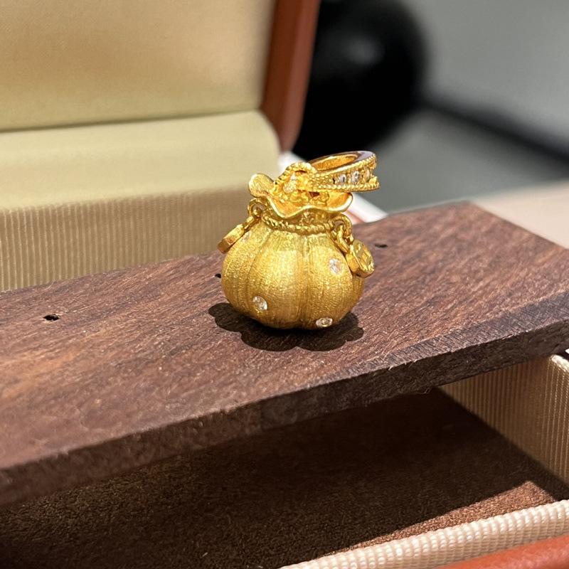 Seiko Wealth Rolling, Hand-Brushed Pumpkin Lucky Bag Necklace, High-End Collarbone Chain, Exquisite Necklace