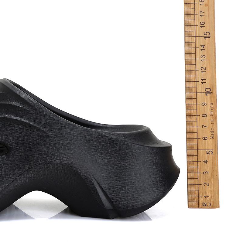 Women's Summer 2024 Height-Boosting Thick-Soled Outdoor Slippers with Squishy Feel for Versatile Wear