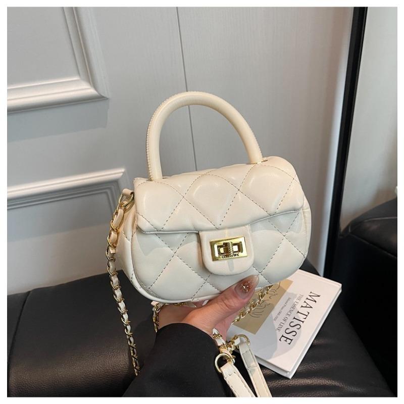 Rhombus chain bag women's new summer niche design messenger bag portable small square bag