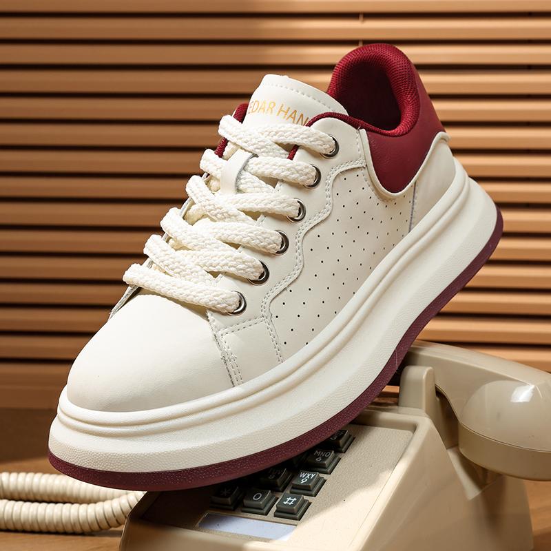 Men's Thick Soled Fashionable Versatile White Shoes Trendy and Comfortable Men's Outdoor Travel Shoes