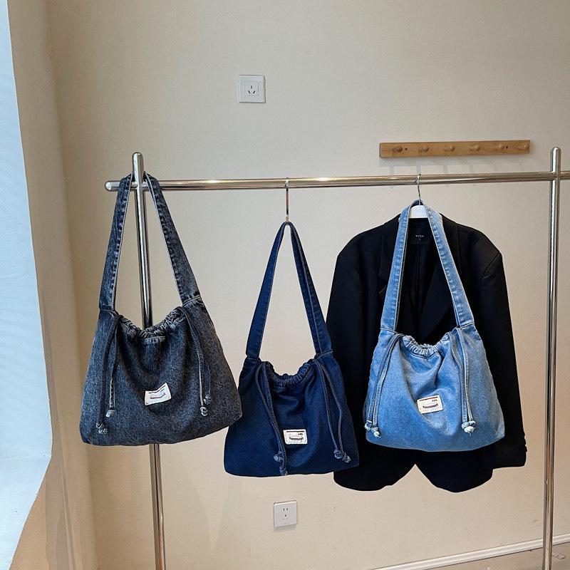 New washed denim retro messenger bag versatile commuter handbag drawstring bundle bag