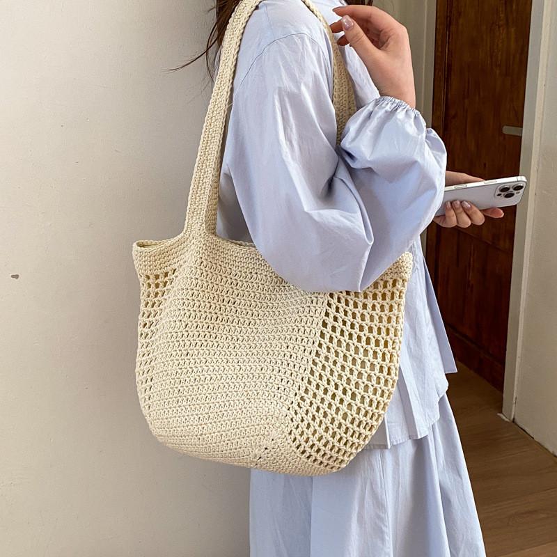 IELGY Woven Tote Bag Large Capacity Casual Shoulder Straw Beach Bag