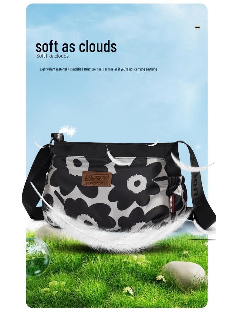 Klasyczna Casualowa Torebka Listonoszka dla Kobiet w Średnim Wieku – Idealna w Podróży i na Co Dzień