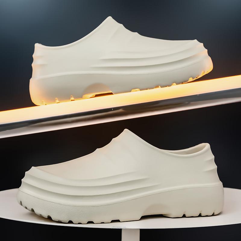 Fashion Summer Men Sandals Eva Beach Shoes Waterproof Oilproof Chef Shoes Breathable Garden Sandals Lightweight Man Casual Slippers