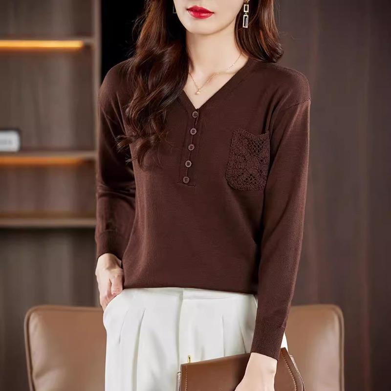 Spring and Autumn New Fashion V-Neck Knitted Sweater Women's Loose and Skinny Sweater Warm Bottom Shirt Mom Top