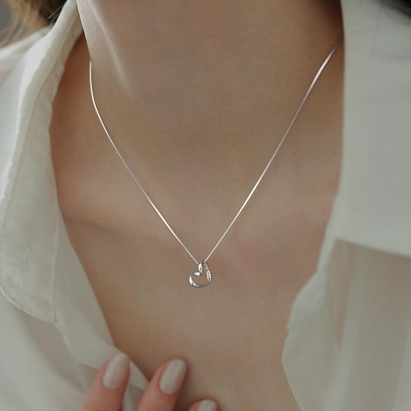 New 925 Sterling Silver Zircon Heart Necklace Simple Geometric Pendant CHoker Birthday Gift for Women Exquisite Jewelry
