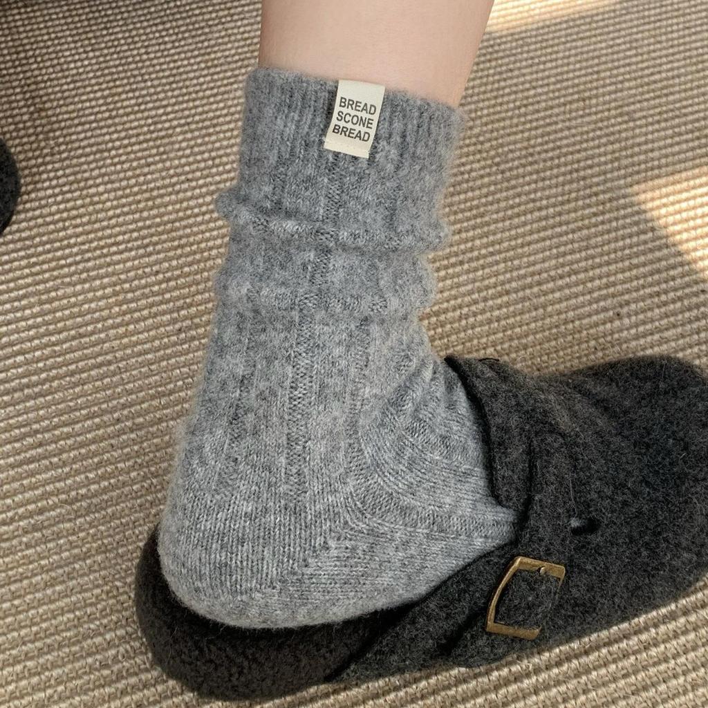 New Autumn And Winter Wool Stacking Socks Children'S Warm Thick Medium Tube Calf Socks Side Cloth Label Vertical Strip Boneless Cotton Socks