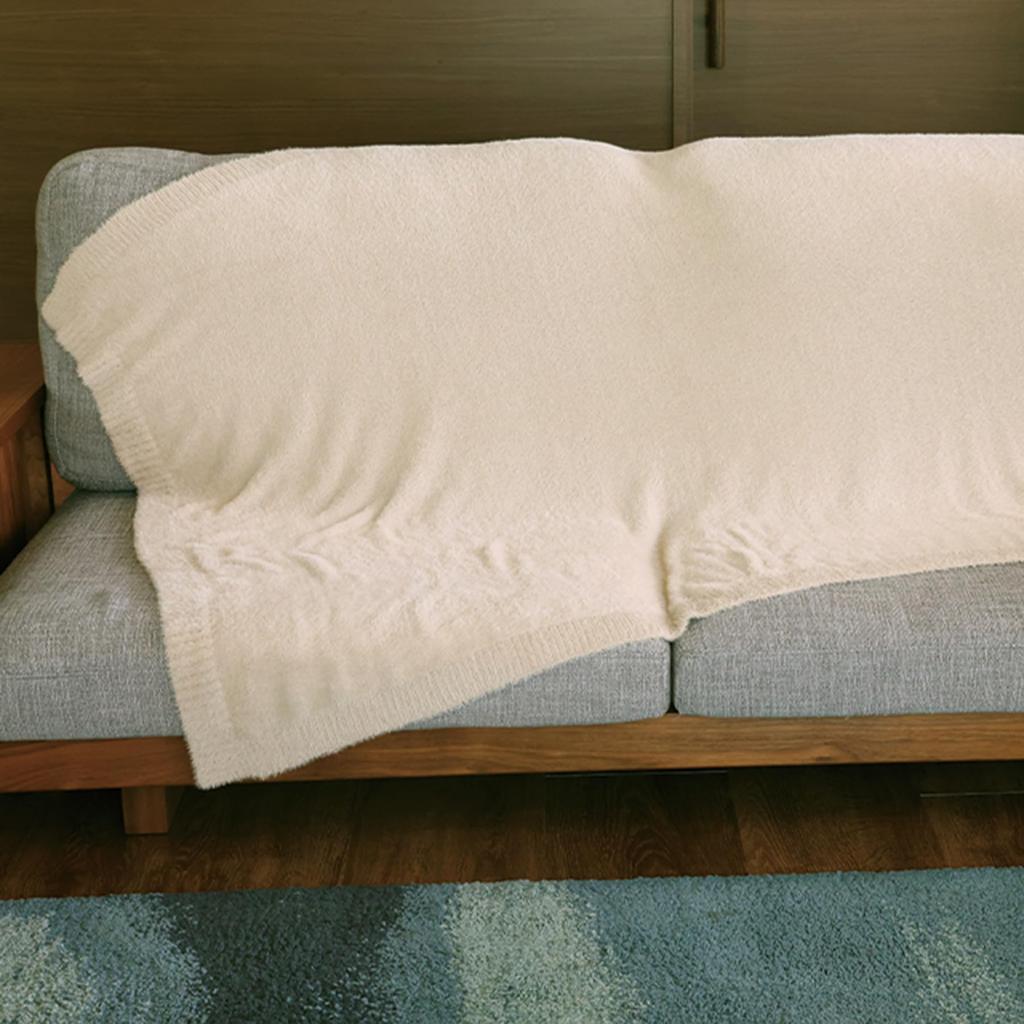 Marushin Fluffy Blanket BG Half Blanket, Warm and Fluffy, Stylish Character Design, Energy-Saving, Cold Weather Protection, Gift, 0275050500