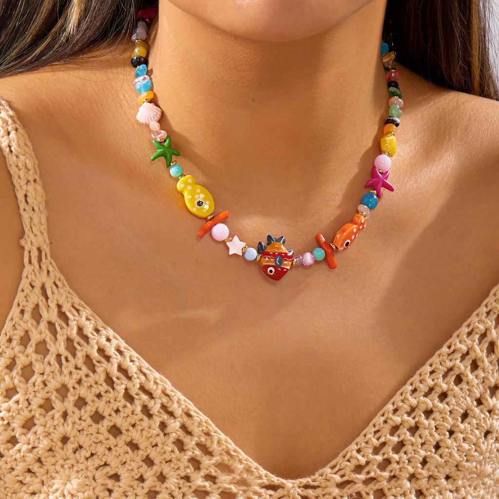 Bohemia Colorful Ceramic Clown Fish Beaded Necklaces for Women Handmade Irregular Gravel Chain Choker Necklace Summer Jewelry