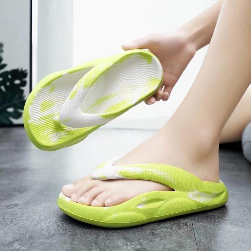 Flip Flops Men Soft Bottom Non-Slip Wear-Resistant Indoor Slippers Women Summer Men Slippers Fashion Outdoor Couple Slippers
