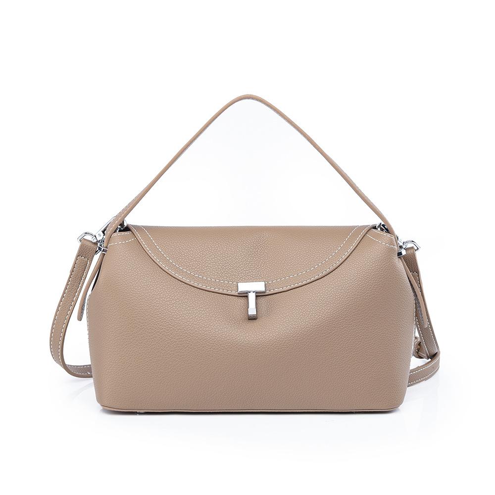 Crossbody bag women's new fashion handbag large capacity soft leather commuter bag niche handbag women's bag