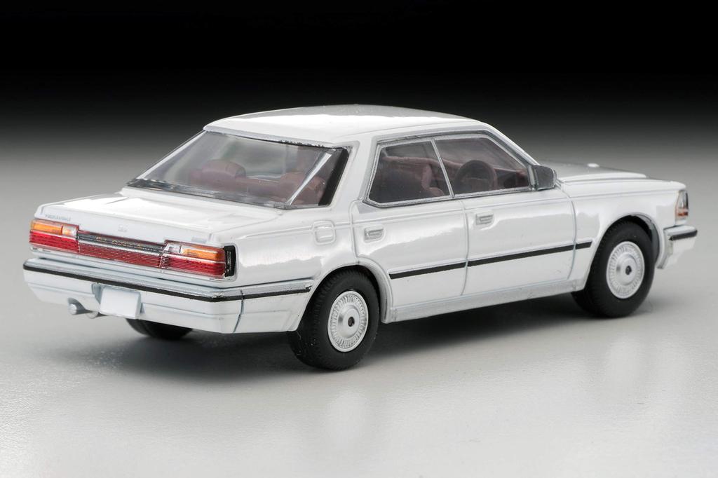 Tomica Limited Vintage Neo Scale Nissan Gloria HT V20 Grandage 1986 White Finished Model 1/64 LV-N198a