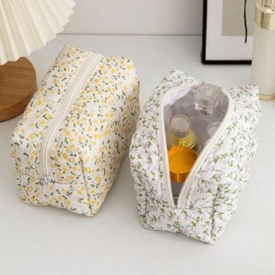 Aufbewahrungs-Organizer mit Blumenmuster, bauschige, gesteppte Make-up-Tasche, Kosmetiktasche mit Blumenmuster, große Reise-Kosmetiktasche, Make-up-Zubehör