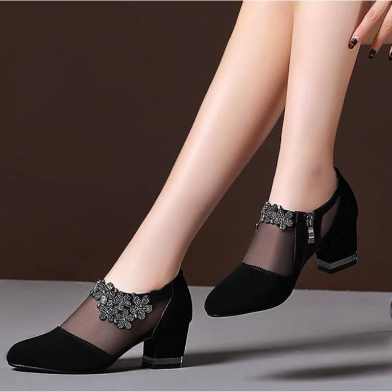 Damen 2025 Sommer Schwarze Spitze Strass Sandalen Blumen Niedriger Absatz Sandalen Mesh Übergröße Sandalias Mujer Freizeitschuhe