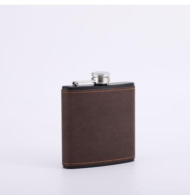 1 Stück tragbare Feldflasche Braun Lederummantelt Edelstahlflasche für Alkohol Whiskeyflaschen Männergeschenk Modern Schlicht
