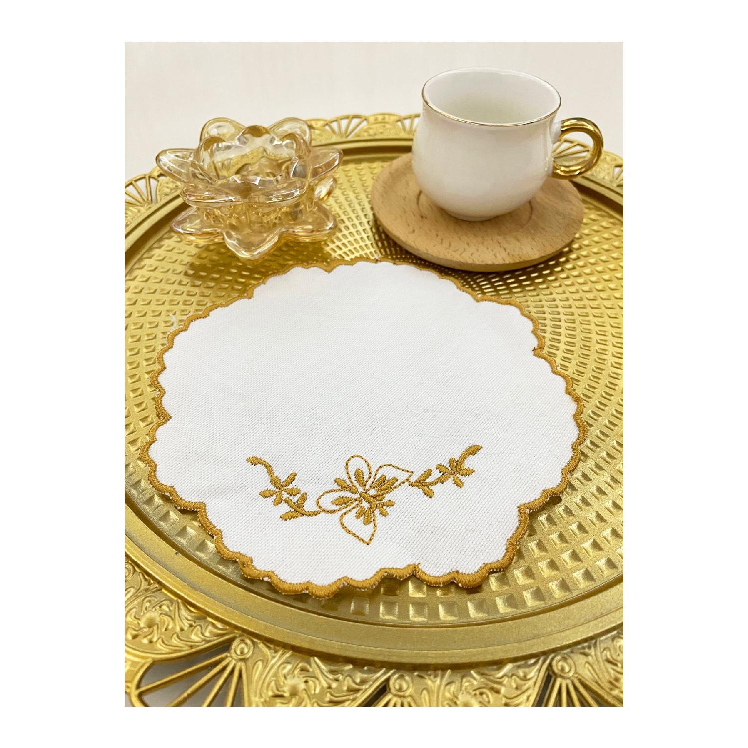 

Набор из 6 маленьких льняных салфеток для сервировки кофе с вышивкой в ​​виде бабочек