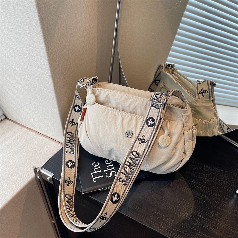 Crossbody Bag Women's New Fashion Lightweight Shoulder Bag Multi-layer Versatile Women's Commuter Small Square Bag
