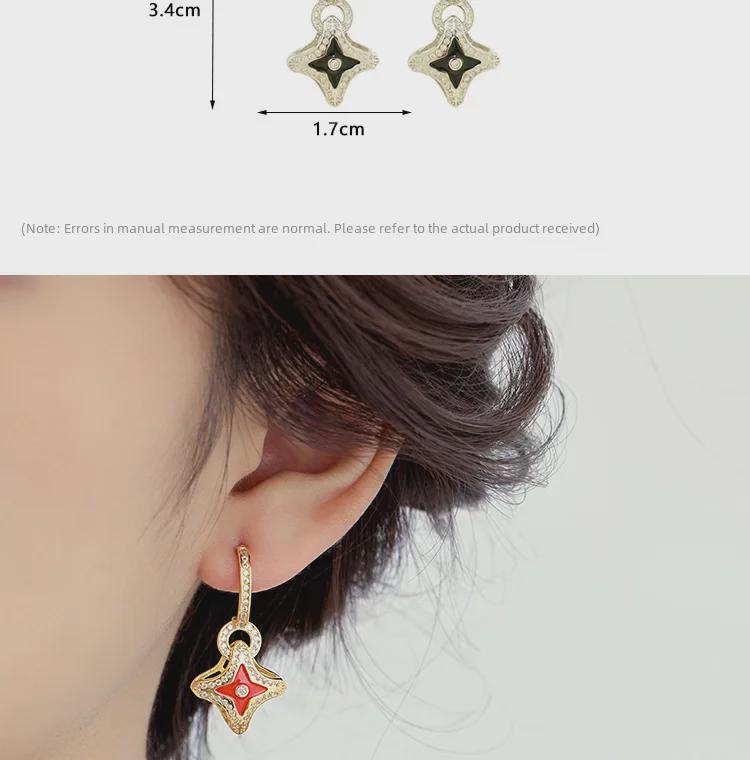 Elegantní geometrické náušnice s čtyřlístkem a zirkony: Vysoce kvalitní retro styl pro ženy