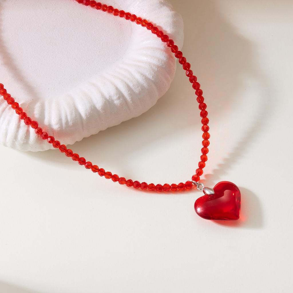 Exquisite Red Crystal Heart Pendant Necklaces for Women Handmade Elegant Imitation Pearls Clavicle Chain Party Jewelry Gifts