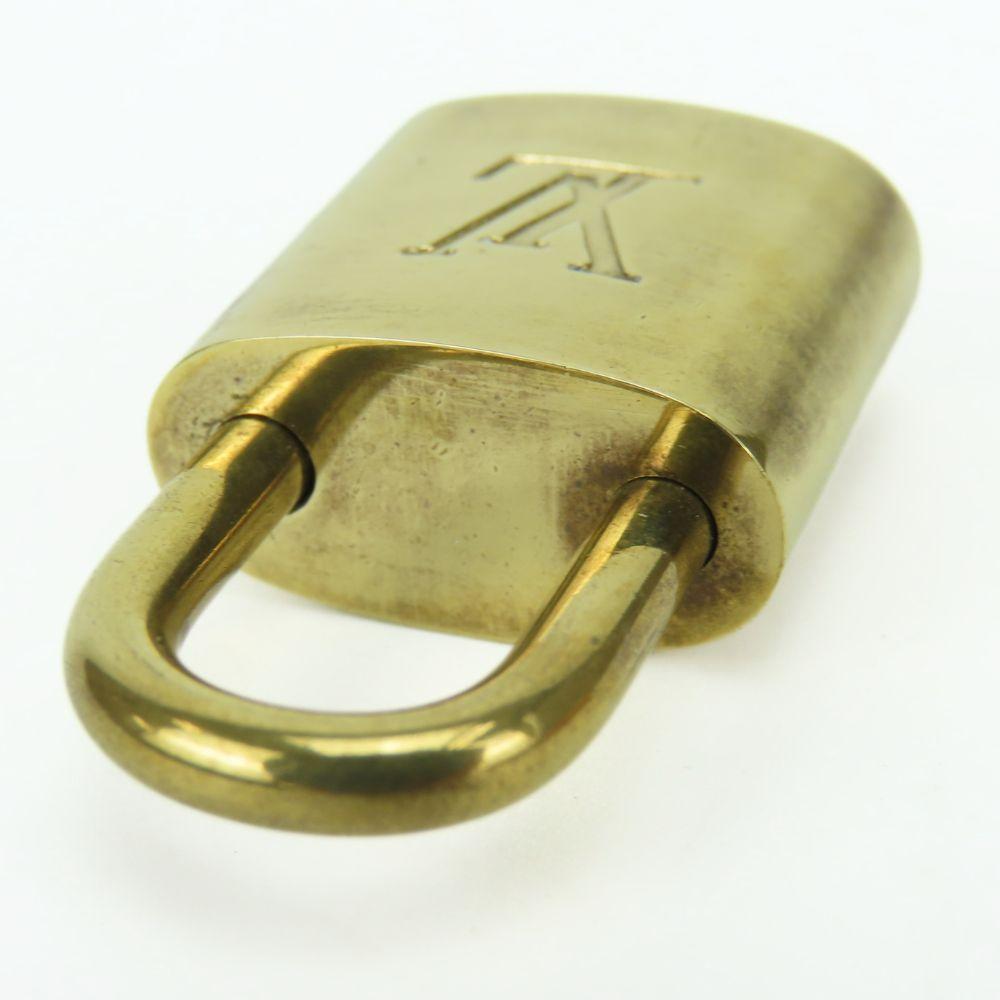 Used LOUIS VUITTON Cadena No.317 metal gold padlock