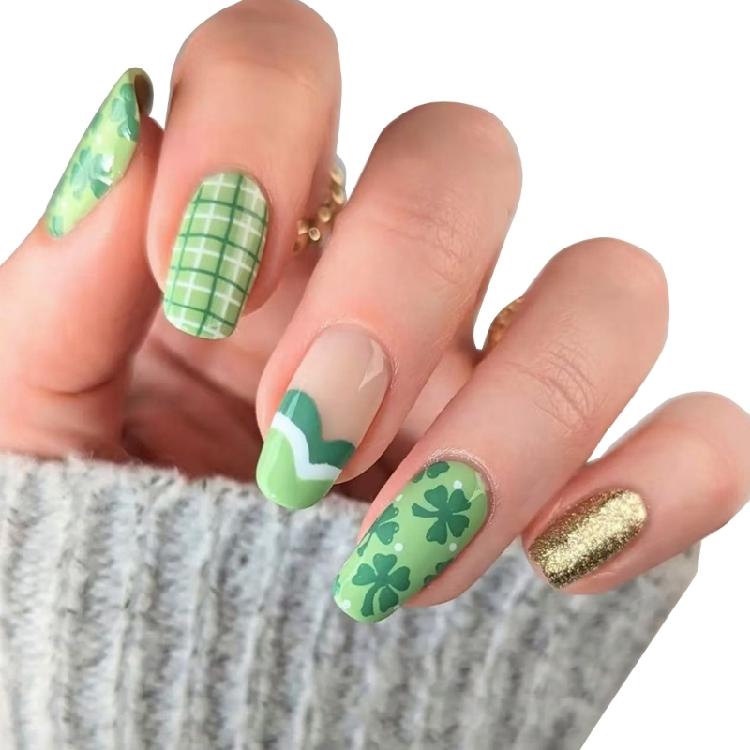 

24Pcs Patrick s Day False Nail Green Shamrock Patterned Glitters Press on Nail for Adding Festival Charm to Any Outfit 1
